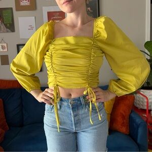 Yellow/green puff sleeve top